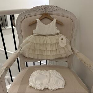 🩰 9 Mth Elegant Fancy Baby Dress with Sweetheart Neckline & Satin Bloomers NWT